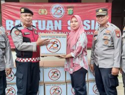 Peringatan Hari Bhayangkara ke-78, Polres Bekasi Kota Berikan Bantuan Sosial untuk Warga Bantargebang dan Mustikajaya
