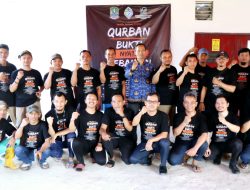 Rayakan Idul Adha, RSUD CAM Kota Bekasi  Bagikan Daging Kurban kepada Warga