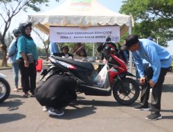 Rangkaian Hari Jadi Kabupaten Bekasi ke-74, DLH Kabupaten Bekasi Gelar Uji Emisi Kendaraan Dinas