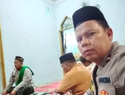 Bhabinkamtibmas Jatiasih Jalin Silaturahmi Lewat Sholat Subuh Keliling