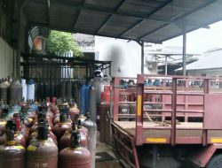Izin Pengisian Tabung Oksigen di Jakarta Timur, Dipertanyakan Warga