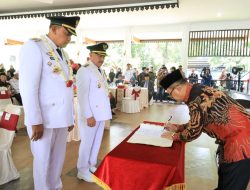 Aparatur dan Para Tokoh Masyarakat Sambut Hangat Walikota Bekasi Tri Adhianto dan Haris Bobihoe