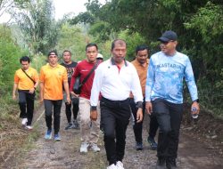 Sambut HUT ke- 26 Kabupaten Toba, Bupati dan Rombongan Jalan Santai ke Puncak Dolok Tolong