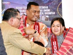 Bupati Toba Sampaikan Terima Kasih Atas Sumbangan Bangunan  HKBP DR IL Nommensen Sigumpar