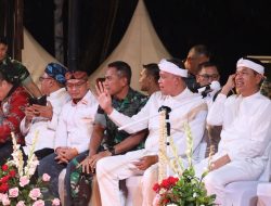 Gubernur Jabar dan Wali Kota Bekasi Satu Panggung Sapa Warga di Alun Alun