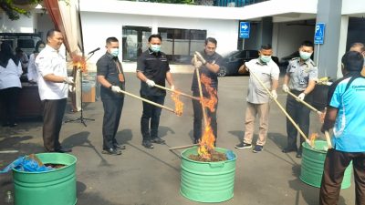 Perkara Inkracht, Kejari Kota Bekasi Musnahkan Barang Bukti Narkotika dan Sajam
