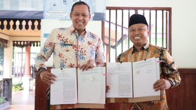 Pemkot Bekasi-Pemkot Depok Teken Kerja Sama Layanan Publik dan Penanggulangan Kebakaran