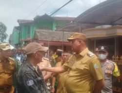 Pemkot Bekasi Tertibkan Bangunan Liar di Kelurahan Teluk Pucung