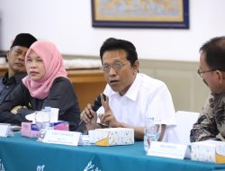 Kunjungan BAM DPR RI, Pemkab Bekasi Pastikan Hak Pekerja PT Indofarma Global Medika Terpenuhi