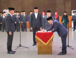Bupati Ade Lantik Endin Samsudin Sebagai Sekda Definitif Kabupaten Bekasi