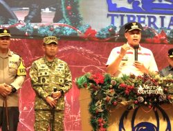 Wali Kota Bekasi Hadiri Perayaan Natal di Gereja Tiberias, Simak Pesannya