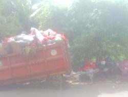 Tumpukan Sampah di Pinggir Jalan Pangeran Jayakarta Kelurahan Harapan Mulya Bekasi Timbul Bau Tak Sedap