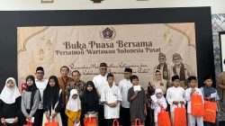 Perkuat Solidaritas dan Kepedulian Sosial, PWI Pusat Buka Puasa Bersama Yatim Piatu