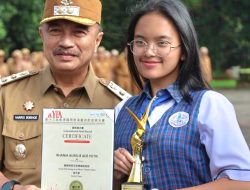 Wakil Wali Kota Bekasi Abdul Harris Bobihoe Apresiasi Prestasi Dua Siswa Tingkat Internasional