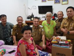 Wakil Wali Kota Bekasi Tinjau Langsung Warga Penerima Manfaat Bantuan Kesehatan