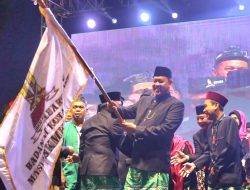 Ribuan Warga Padati Lebaran Bekasi II, Tri Adhianto Dilantik Pimpin BKMKB