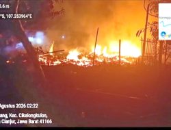 Dini Hari, Satu Rumah Warga di Cianjur Terbakar Habis, Tidak Ada Korban Jiwa