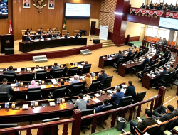 Pemkot Bekasi dan DPRD Tandatangani Perubahan KUA-PPAS