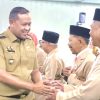 Wali Kota Bekasi Kukuhkan Pengurus LLI, Jadikan Wadah Lansia Tetap Aktif dan Berkegiatan