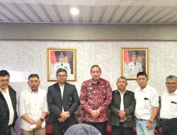 Dukung Natal Lintas Profesi Bekasi Raya 2026, Tri Adhianto Siap Jadi Penasihat dan Sediakan Gedung Milik Pemkot