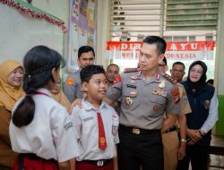 Kapolda Metro Jaya Ajak Siswa Biasakan Tertib dan Saling Peduli