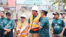 Potong Kabel di Jalan Raya Pondok Gede, Wali Kota Bekasi Lanjutkan Penataan Jaringan Udara